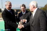 Cím nélküli előnézeti kép. Ennek a képnek nincs leírása.