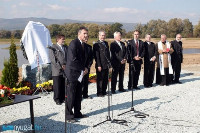 Cím nélküli előnézeti kép. Ennek a képnek nincs leírása.