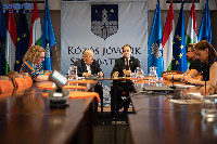 Ennek a képnek nincs leírása.