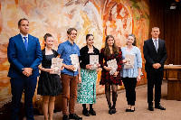 Ennek a képnek nincs leírása.