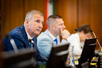 Ennek a képnek nincs leírása.