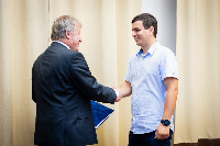 Ennek a képnek nincs leírása.