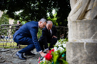 Ennek a képnek nincs leírása.