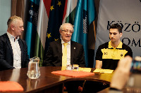 Ennek a képnek nincs leírása.