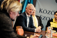 Ennek a képnek nincs leírása.