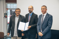 Cím nélküli előnézeti kép. Ennek a képnek nincs leírása.
