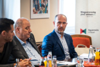 Ennek a képnek nincs leírása.