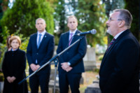 Ennek a képnek nincs leírása.