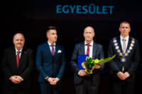 Cím nélküli előnézeti kép. Ennek a képnek nincs leírása.