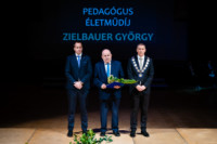 Cím nélküli előnézeti kép. Ennek a képnek nincs leírása.