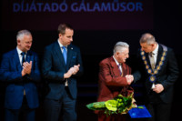 Cím nélküli előnézeti kép. Ennek a képnek nincs leírása.