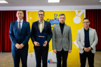 Ennek a képnek nincs leírása.