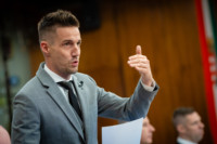 Ennek a képnek nincs leírása.