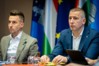 Ennek a képnek nincs leírása.