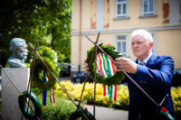 Cím nélküli előnézeti kép. Ennek a képnek nincs leírása.