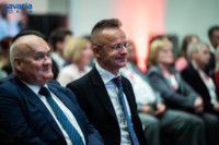 Ennek a képnek nincs leírása.