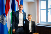 Ennek a képnek nincs leírása.