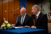 Ennek a képnek nincs leírása.