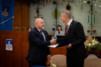 Ennek a képnek nincs leírása.