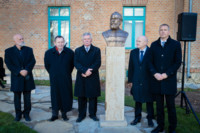 Cím nélküli előnézeti kép. Ennek a képnek nincs leírása.