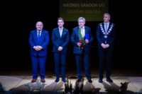 Ennek a képnek nincs leírása.