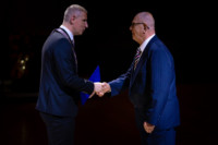 Ennek a képnek nincs leírása.