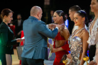 Ennek a képnek nincs leírása.