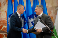 Ennek a képnek nincs leírása.