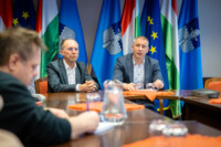 Ennek a képnek nincs leírása.