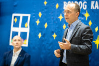 Ennek a képnek nincs leírása.
