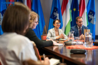 Cím nélküli előnézeti kép. Ennek a képnek nincs leírása.