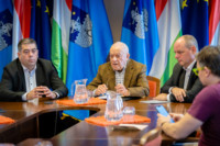 Ennek a képnek nincs leírása.