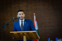 Ennek a képnek nincs leírása.