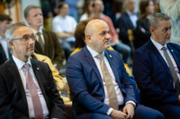 Ennek a képnek nincs leírása.