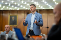 Ennek a képnek nincs leírása.