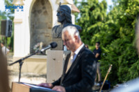 Ennek a képnek nincs leírása.