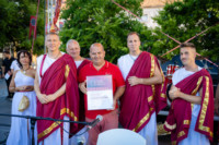 Ennek a képnek nincs leírása.