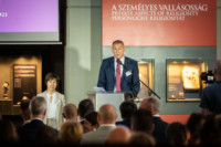 Ennek a képnek nincs leírása.