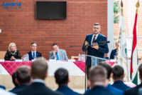 Ennek a képnek nincs leírása.