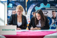 Ennek a képnek nincs leírása.