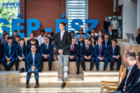 Ennek a képnek nincs leírása.