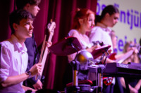 Ennek a képnek nincs leírása.