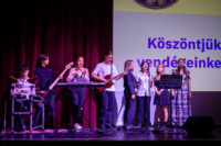 Ennek a képnek nincs leírása.