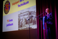 Ennek a képnek nincs leírása.