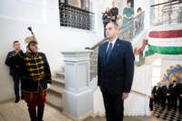 Ennek a képnek nincs leírása.