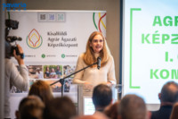 Cím nélküli előnézeti kép. Ennek a képnek nincs leírása.