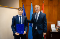 Ennek a képnek nincs leírása.