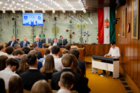 Ennek a képnek nincs leírása.