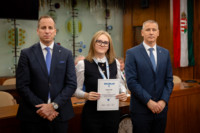 Ennek a képnek nincs leírása.