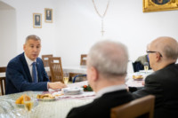 Ennek a képnek nincs leírása.